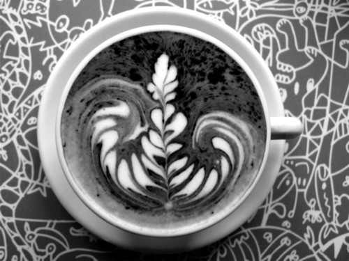 Latte Art-Blatt (Quelle: LaPotenza.com)