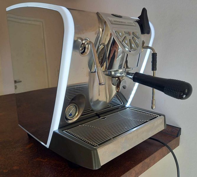 Datei:Nuova Simonelli Musica Lux.jpg