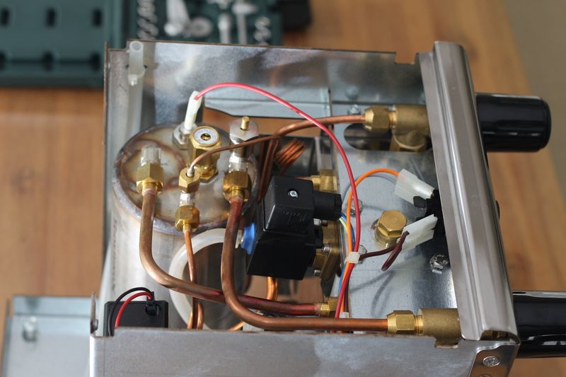 Datei:SAB Pratika oben seitlich.jpg