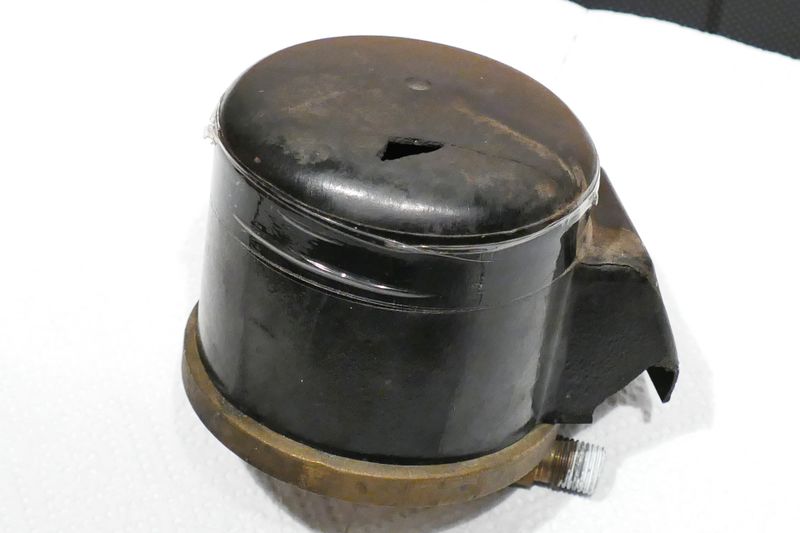 Datei:Quecksilber-Pressostat mit Haube.jpg