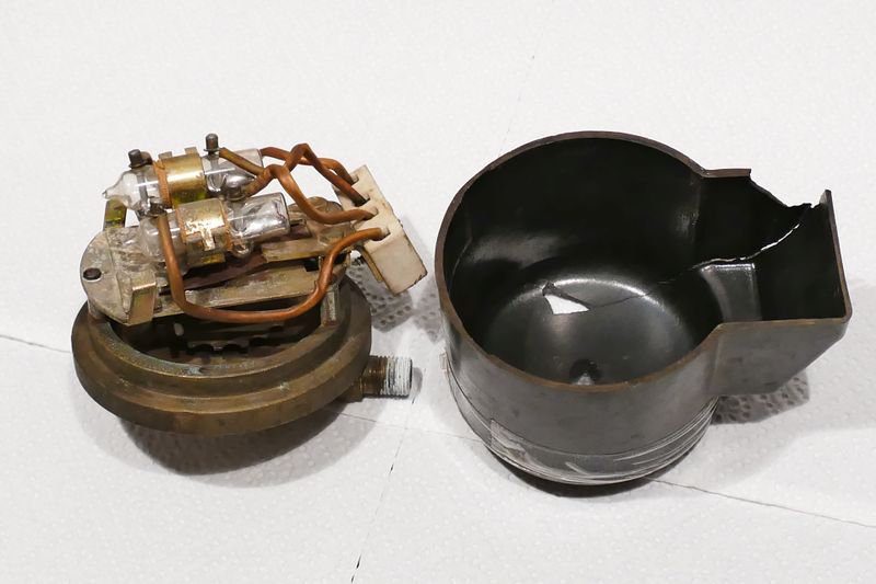 Datei:Quecksilber-Pressostat offen.jpg