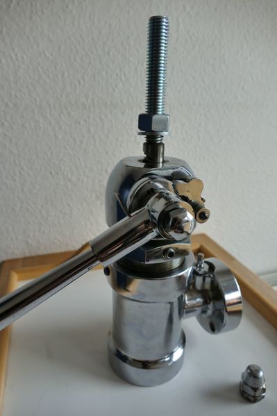 Datei:Gaggia Milano Handhebelgruppe 010.jpg