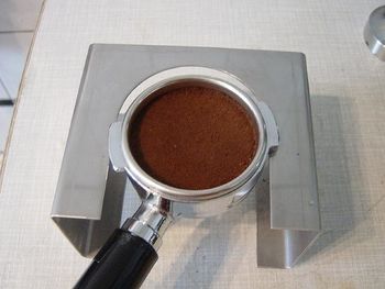 Getamptes und poliertes Kafeemehl