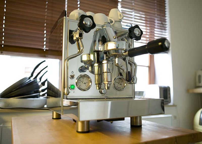 Datei:Rocket Cellini Professional.jpg