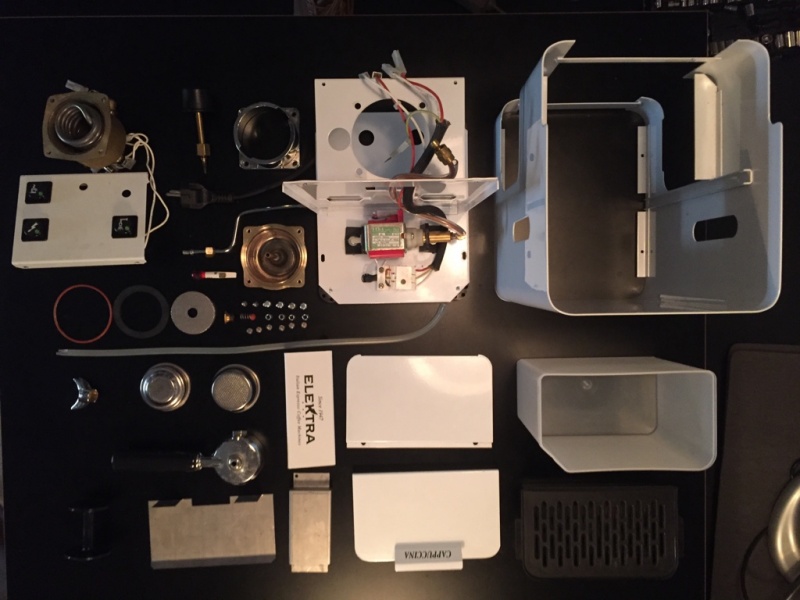 Datei:Elektra Cappuccina zerlegt.jpg