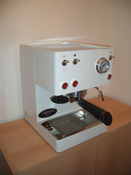 Datei:Giada Vernicato weiß.JPG